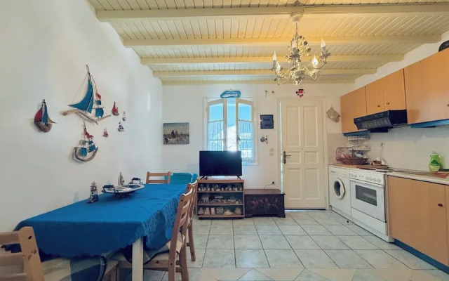 Stylish 2 Bd Escape Apt at Ornos Beach
