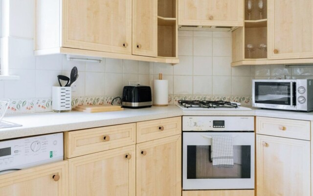 Snug & Serene 2BD Flat - Roseburn