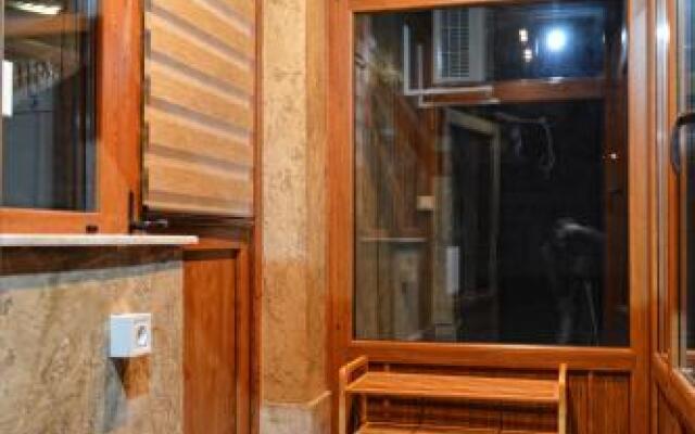Divona Studio 2