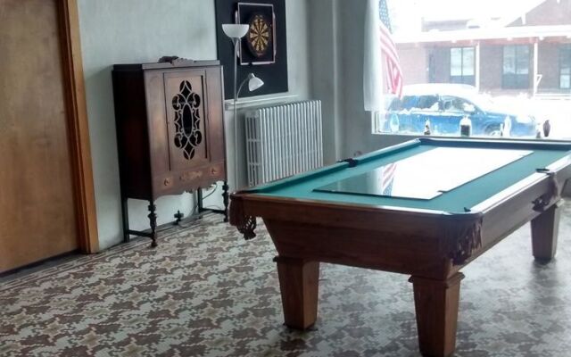 Kirk Hotel & Apartments