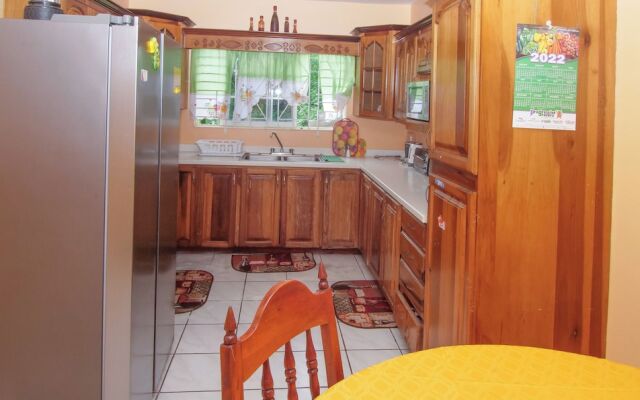 876 JA Oasis by Kingston Airport