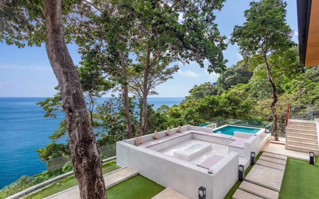 The Aquila Villa