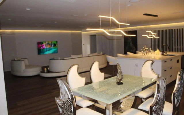 Pearl Beach Villa Huntington Beach