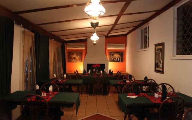 Africanza Lodge and Restaurant