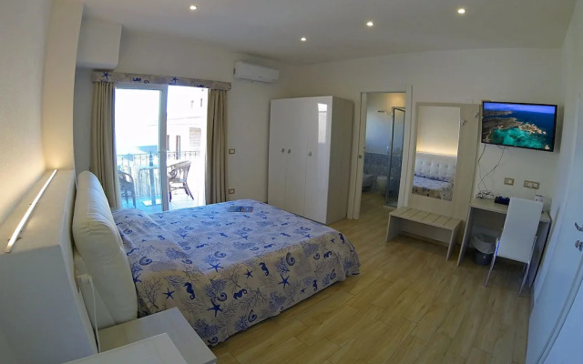 Rena Bianca Suite