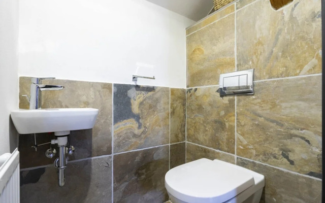 Villa in Rudnik With Private hot tub