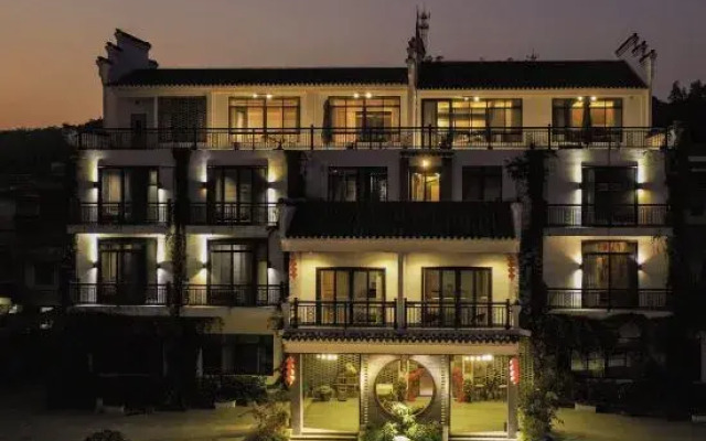 Xiangxi Hostel (Longmen Branch 2)