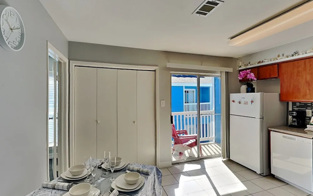 Palms at Cove View 1704 - Palms Paradise