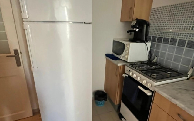 El Aouina: Superbe appartement S+1 en résidence