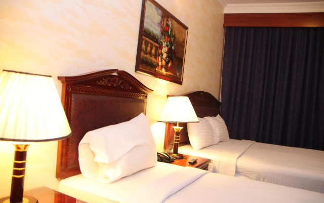 Mount Royal Hotel