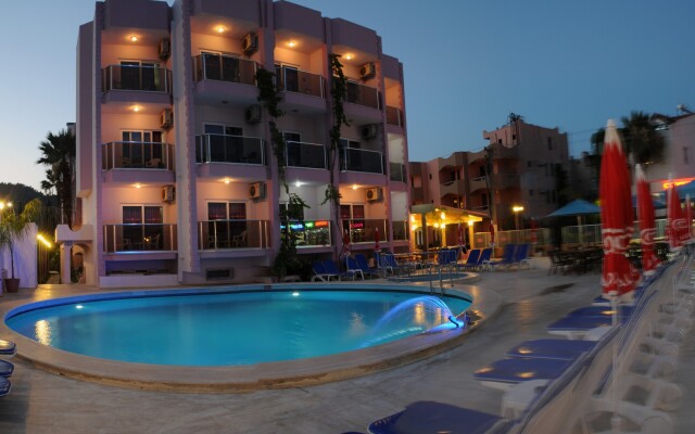 Rosy Hotel