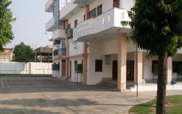 Ashish Marriage Place