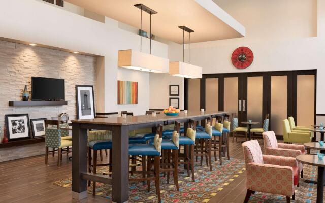 Hampton Inn & Suites Kenosha Pleasant Prairie