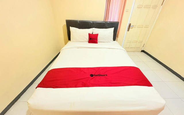 OYO 894 Nusa Indah Homestay Syariah – Guest Rooms – Batu