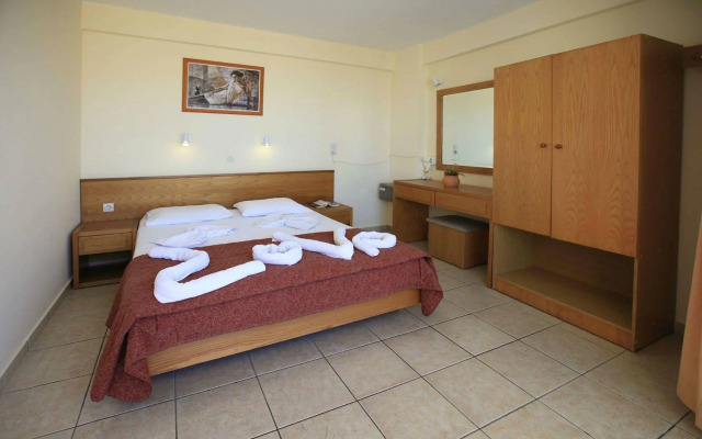 Menia Beach Hotel