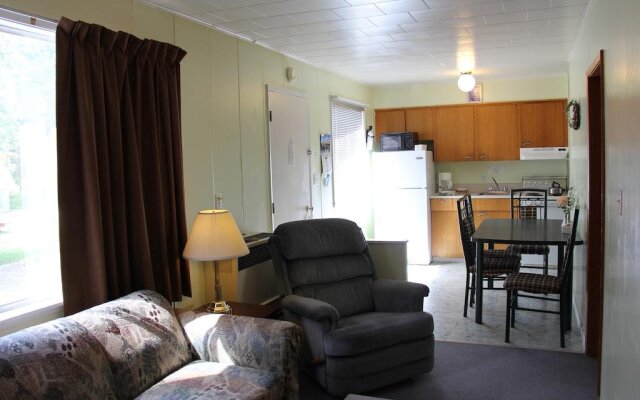 Pine Bluff Motel