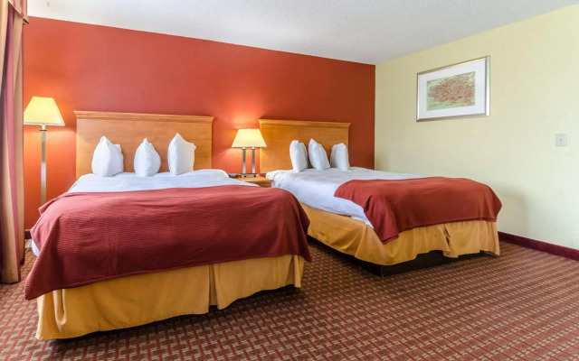 Rodeway Inn & Suites Jacksonville near Camp Lejeune