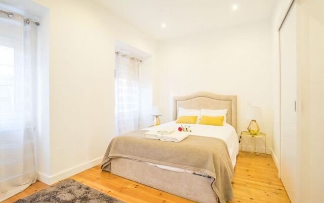 Principe Real Charming and Modern Apartment