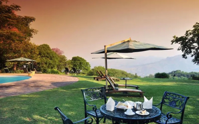 Coach House Hotel & Spa