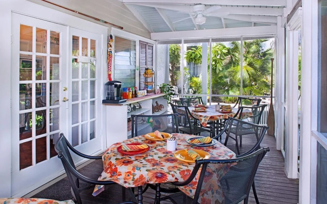 Coco Plum Inn