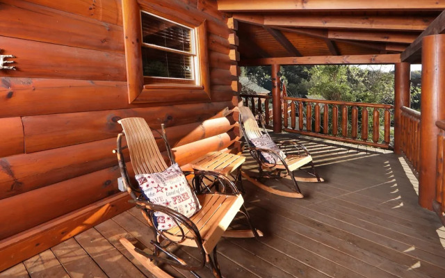 Amazing Grace - Two Bedroom Cabin