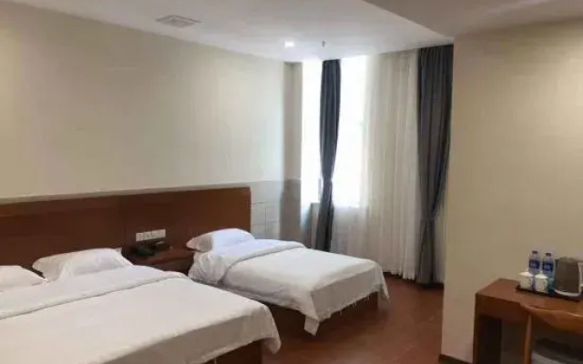 Huaibei Xiangfeng Hotel