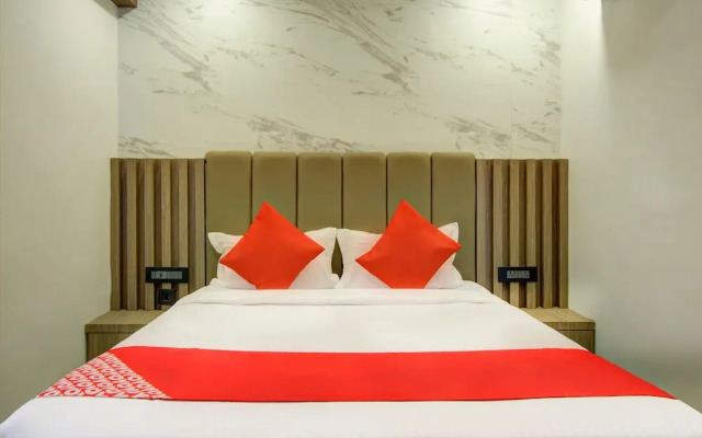 V Hotel by OYO Rooms