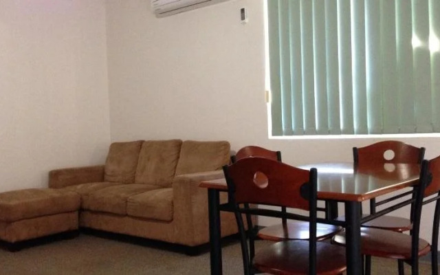 Carnarvon Central Apartments