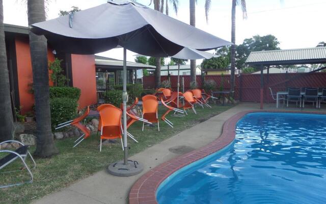 Motel Oasis