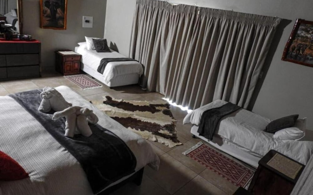 Mazuri Shamba Lodge