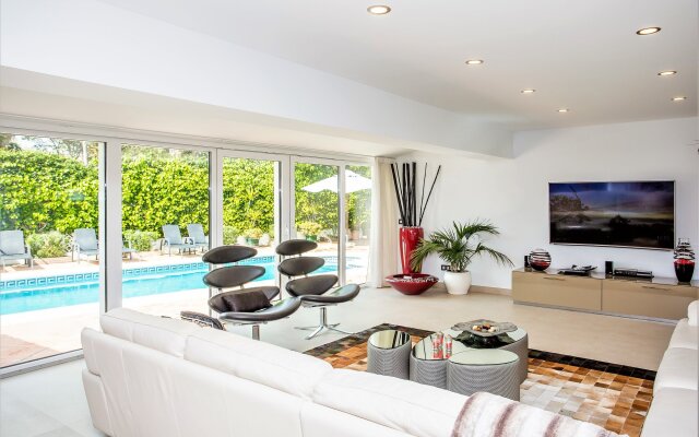 6 B/R VILLA BY PUERTO BANUS & SEA 5min ✴️✴️✴️✴️✴️