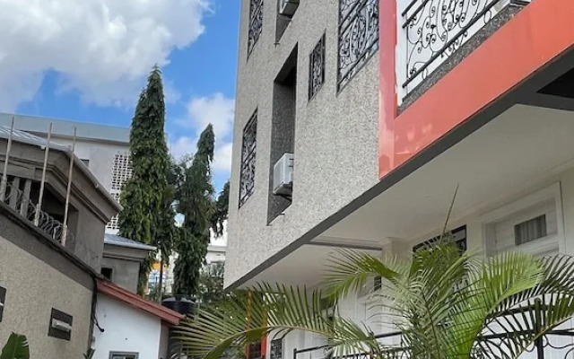 Marcy Suites Bastos
