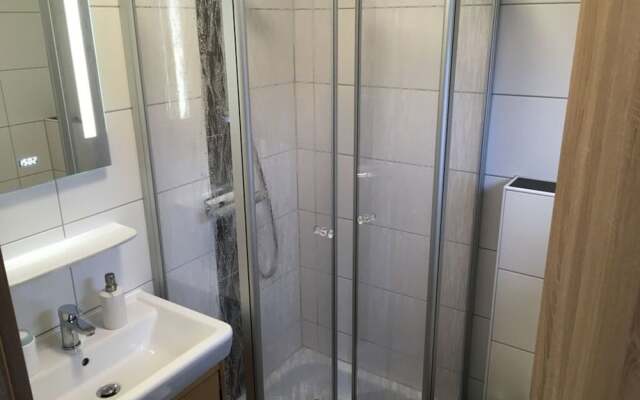 Elsewhere Comfortable Holiday Residence