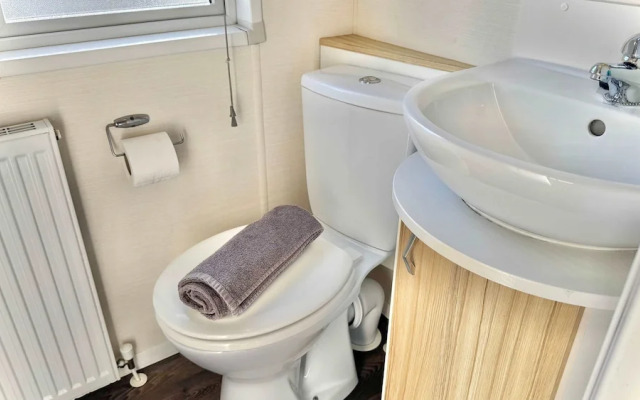Marton Mere - 3 Bedroom Caravan