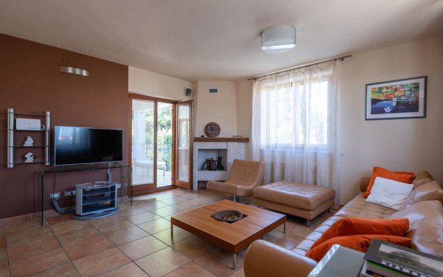 Awesome Home in Vrsar With Wifi and 4 Bedrooms