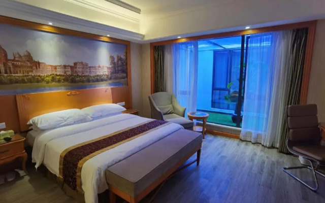 Vienna Hotel Shanghai Yangpu Wujiaochang