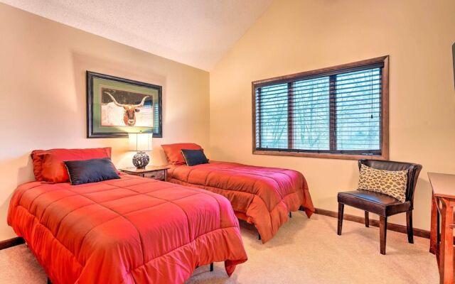 Stunning Southaven Estate: Pool & Spacious Deck!