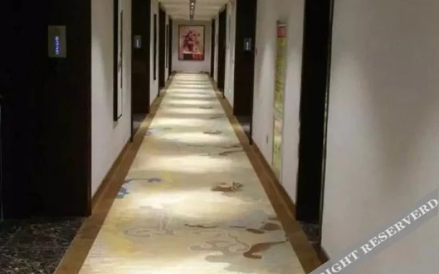Wu Hua Tian Yue Hotel (Zhongwei Gulou South Street Branch)