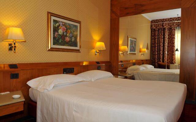 Hotel Motel Top