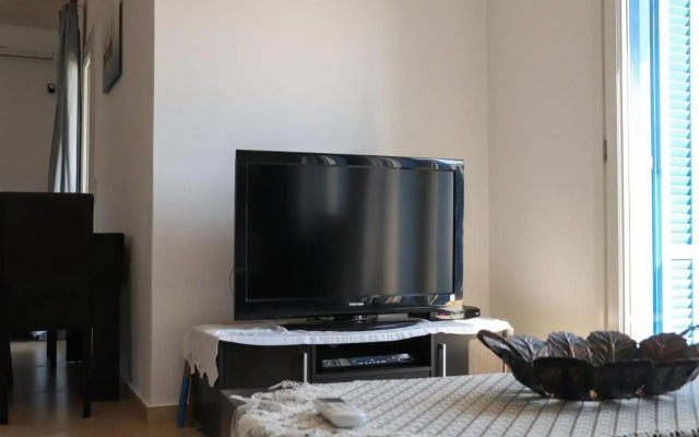 Ateni House