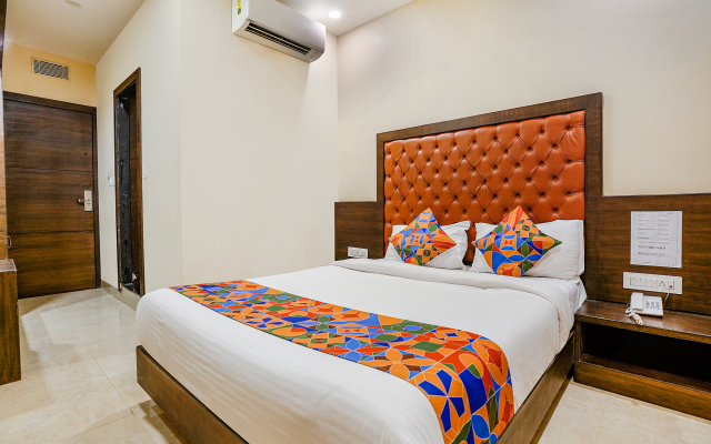 Fabhotel Vertigo Suite