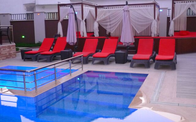 Dolphin Apart & Hotel