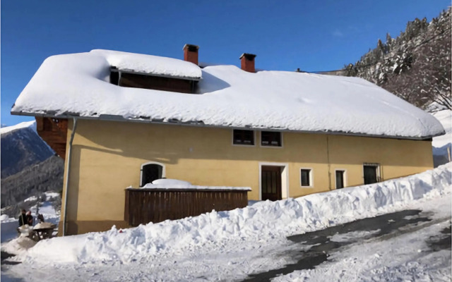 Authentic Holiday Home in Mallnitz&Flattach with panoramic views