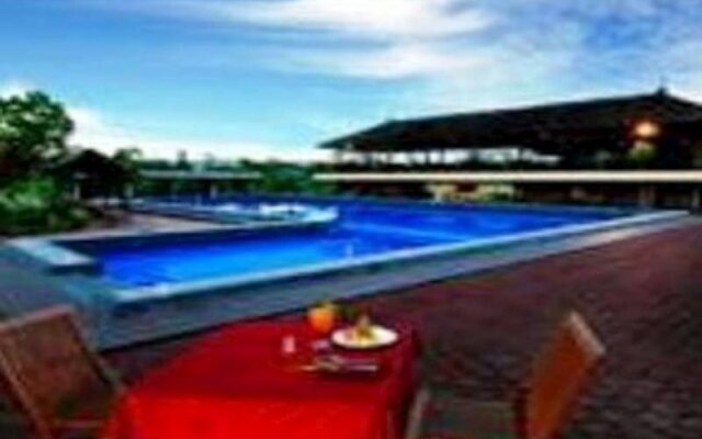 Wonua Monapa Hotel Resort