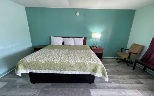 Lamplighter Inn