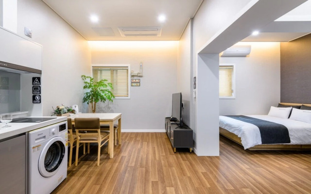 Wando Hotel Corner Residence
