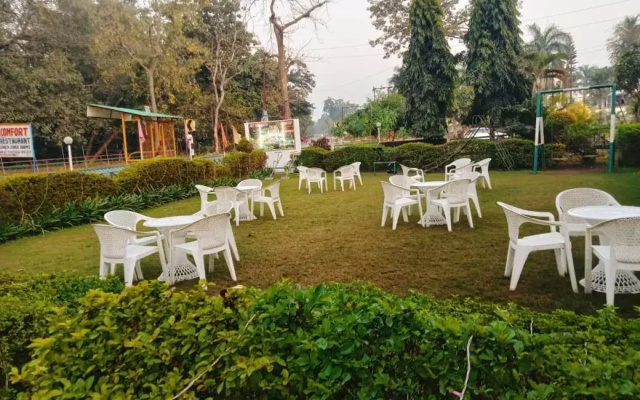 Six Seasons Resort