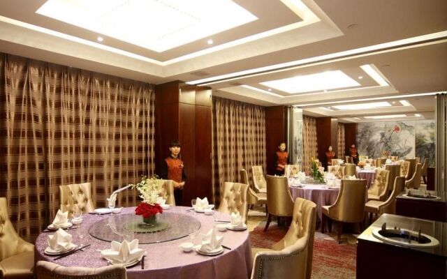 New Era Hotel