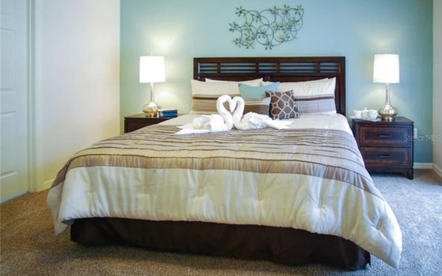 The Shire 2, Davenport, US