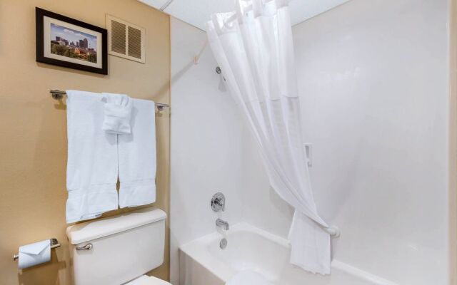 Quality Inn & Suites Event Center